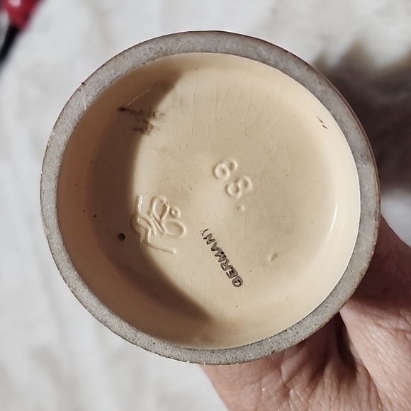 HUMMEL GOEBEL FIGURINE  LOST SHEEP  👀  SEE PHOTOS 👀 . - Picture 6 of 7